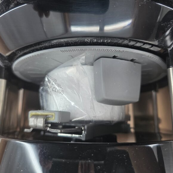 Black & Decker Professional Jar Opener Lids Off Automatic Jar Opener JW200BM - Picture 10 of 16